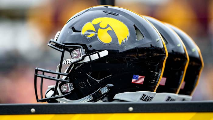 iowa-football-helmet